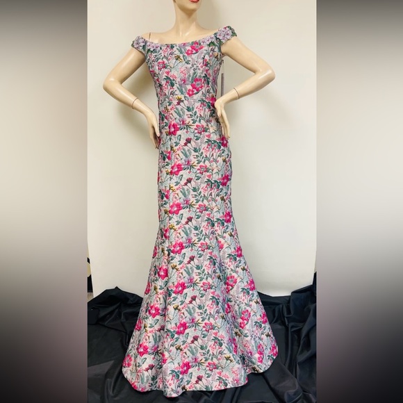 Aidan Mattox off the shoulder floral sleeveless long gown - Picture 1 of 13